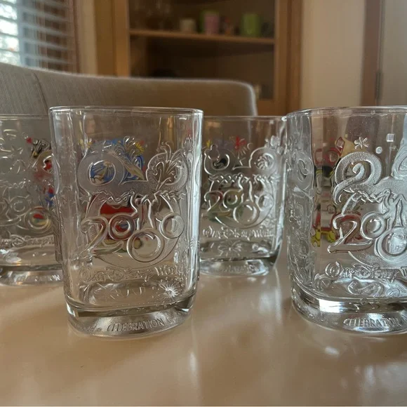 Vintage - Disney glass set from McDonalds year 2000 (24 years old) - Picture 2 of 4